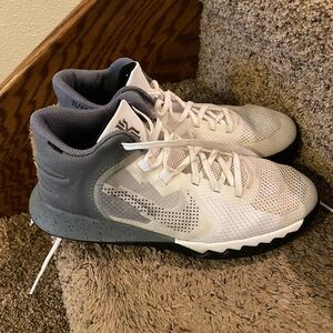 Kyrie Irving Basketball Shoes